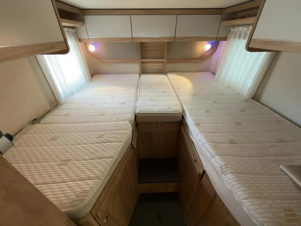 HYMER-ERIBA Exsis l 678 - Ansicht 12